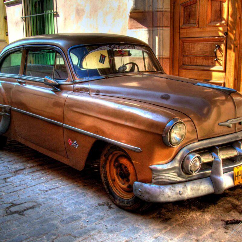 Brown 1953 Chevrolet in Havana | Classic Car Photo Cuba