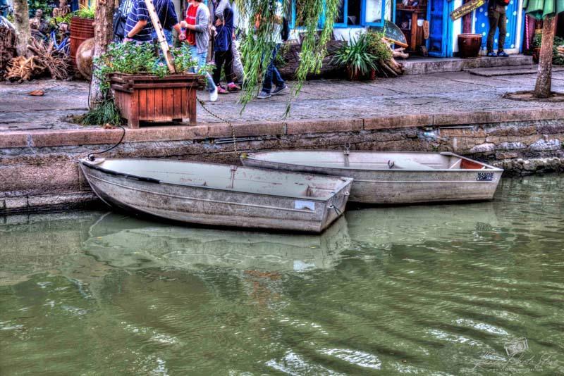 Two Wooden Paddle Boats in Zhujiajiao | Water Town Photo Download