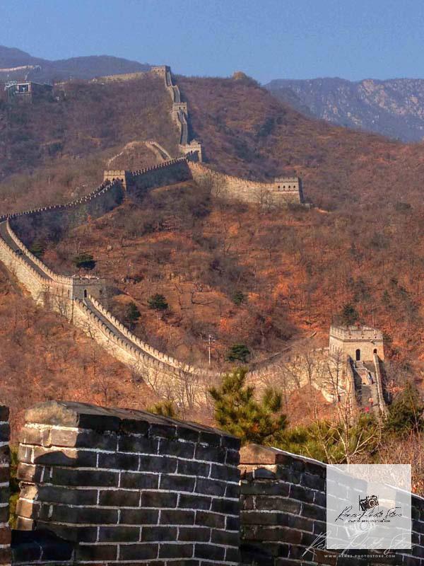 Great Wall at Mutianyu | Watchtowers over Mountain Ridges Photo Download
