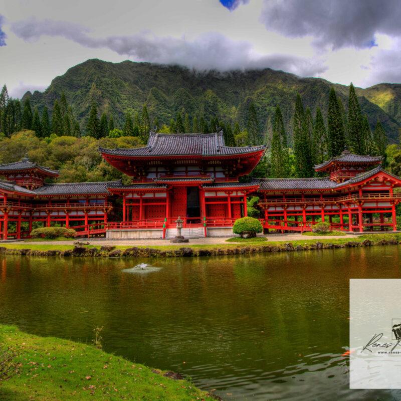 Byodo‑In Temple, Oahu Valley of the Temples | Lush Ko‘olau Backdrop Photo Download