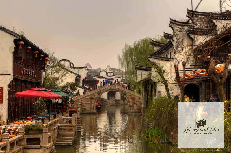 Stone Bridge in Jiaxing Water Town, Zhejiang | Canal Street Photo Download