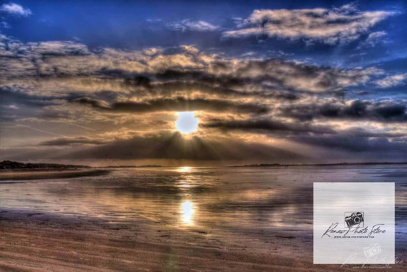 Sunburst over Lakolk Beach, Rømø | Reflective North Sea Tidal Flats Photo Download