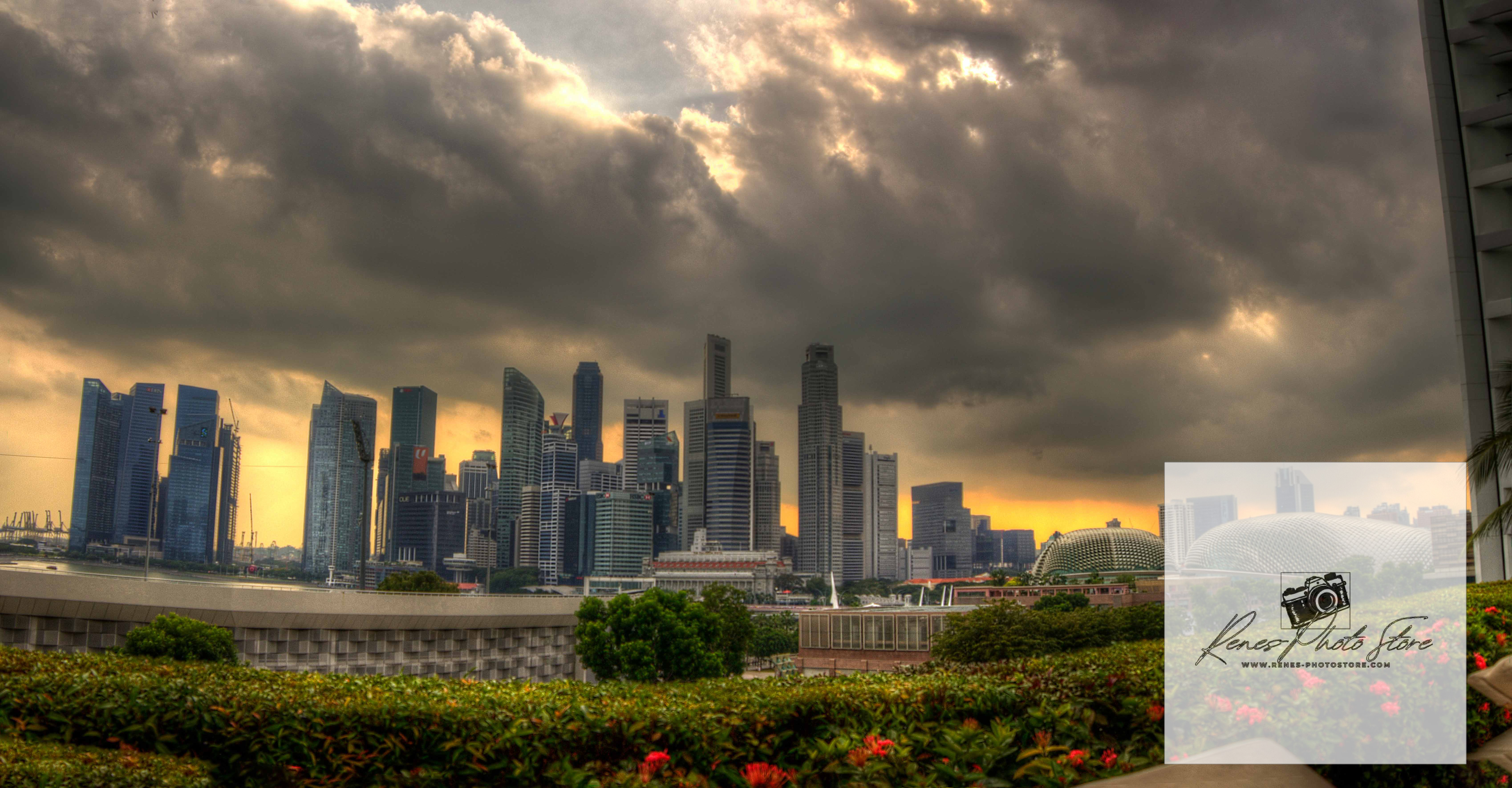 Singapore CBD Skyline before Storm | Dramatic Marina Bay Cityscape Photo Download