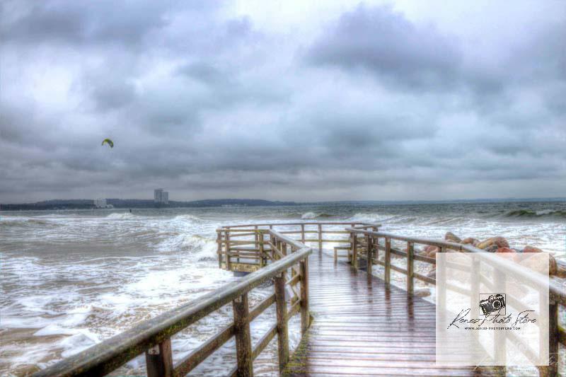 Stormy Baltic Day at Niendorf Seebrücke | Timmendorfer Strand Coastal Photo Download