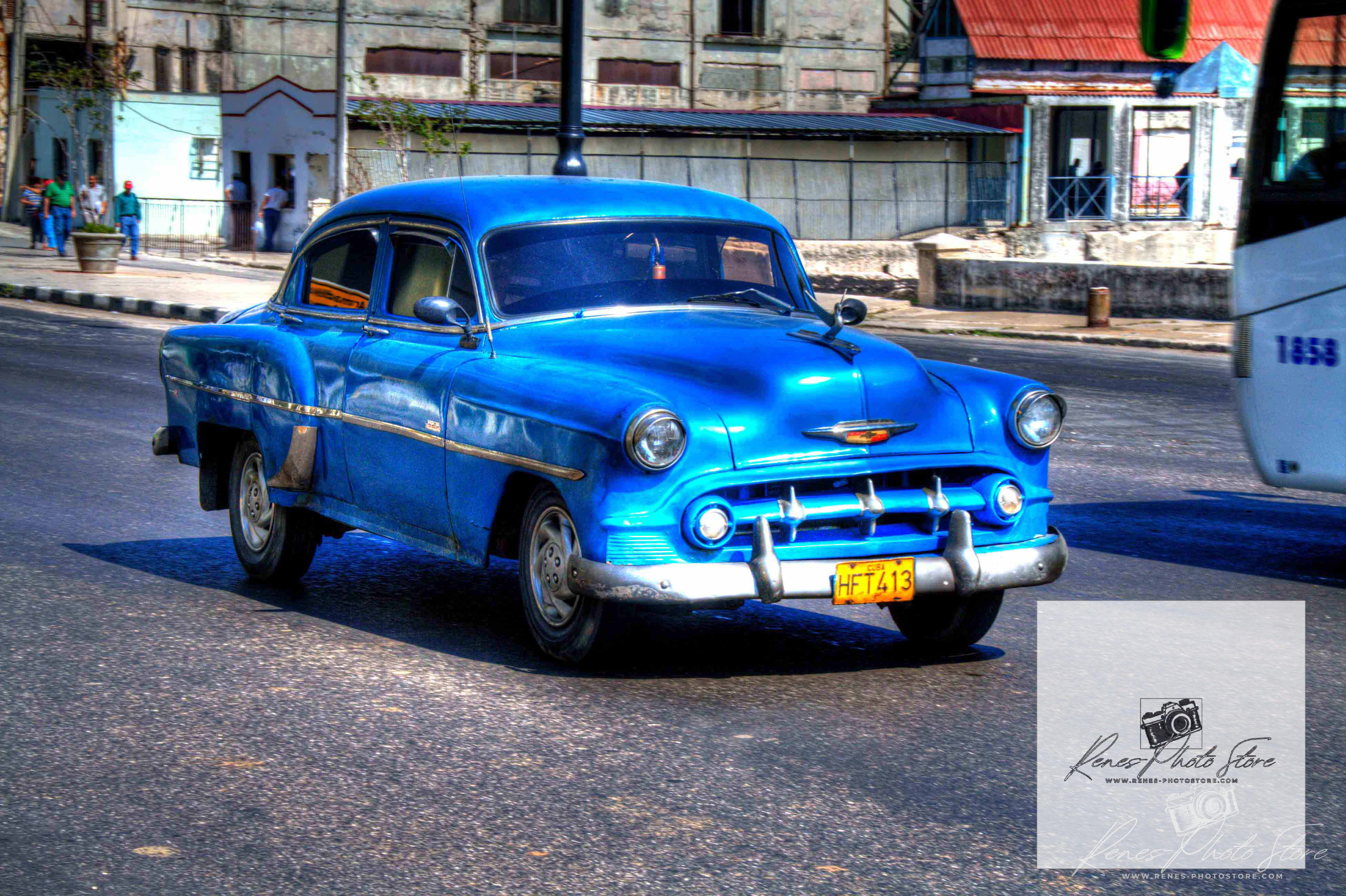 1953 Chevrolet Sedan in Havana | Classic Street Photo Download